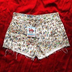 BNWT pull and bear denim shorts